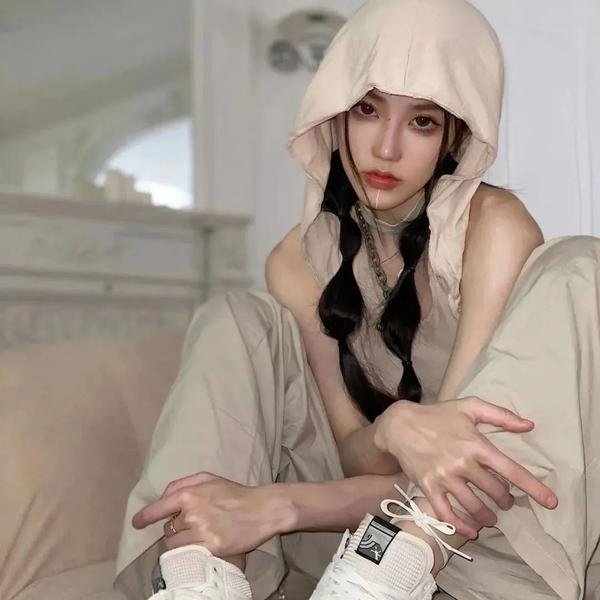 燃烧女子的画像